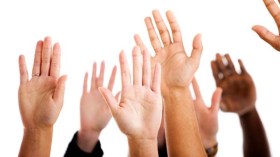 حركات اليدين مفتاح شخصيتك