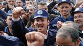 الحرس البلدي يهددون بالخروج إلى الشارع