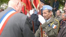 La fête du 19 mars rallume la “haine” des harkis et pieds-noirs