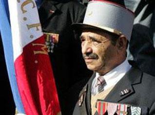 Pieds noirs and harkis turn July 5 into Â« catastrophe memoryâ€