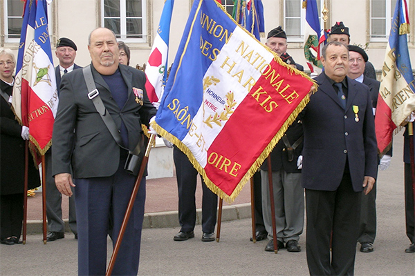 Hollande: “French Government Abandoned Harkis”