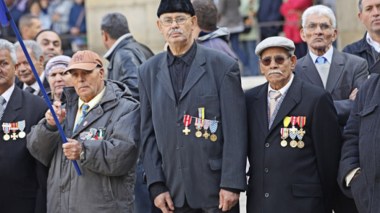 La France attribue encore une allocation à 9.000 harkis