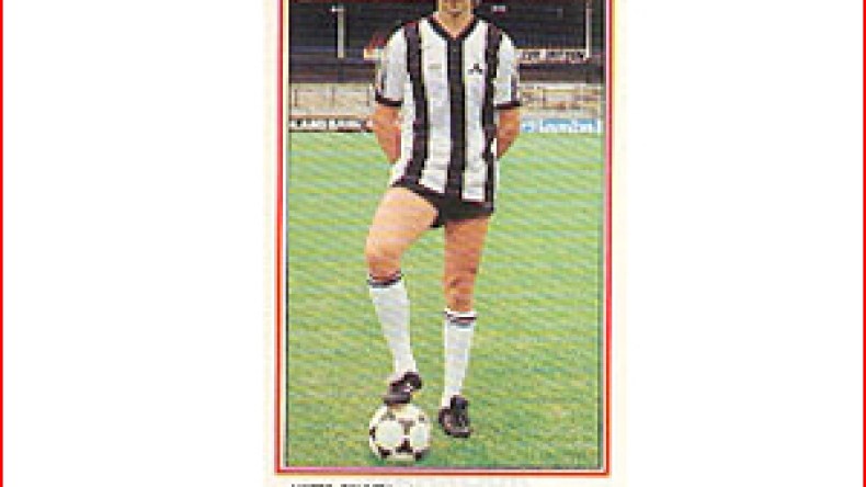 “قُبلََةُ حياة عربية” لأقدم نادي لكرة القدم في العالم