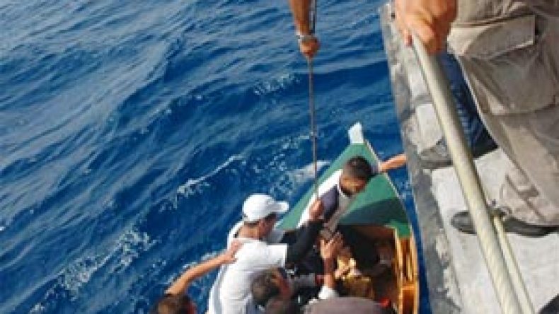 بحرية‮ ‬عنابة‮ ‬تحبط‮ ‬محاولة‮ “‬حرڤة‮” ‬22‮ ‬شابا‮ ‬برأس‮ ‬الحمراء