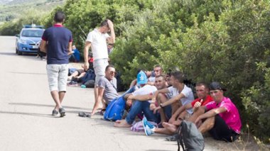 Sardaigne: la police italienne humilie 30 haraga algériens