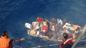 احتراق قارب وسط البحر ينهي رحلة 29 حراقا