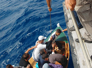 Three Algerian illegal immigrants arrested east of Algeria