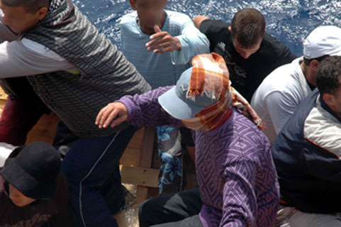 Leurs familles ont poussé un grand Ouf de soulagement : les autorités tunisiennes livrent les 36 harragas à leurs homologues algériennes