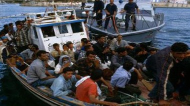 Italie : Un moi  au profit des Harragas algériens pour régler leurs sitatuts