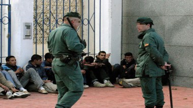 « Harraga » algériens dorment à même le sol en Espagne!