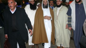 الشيخ محمد حسٌان يدعو الجزائريين للتمسك بالمصالحة ونبذ الإرهاب