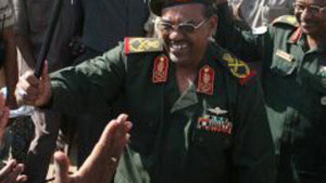 خبير قانون دولي: قرار المحكمة الجنائية بحق البشير غير قابل للتطبيق