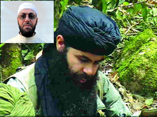 “Hattab regroupe ses anciens “Emirs” pour démasquer Droudkel et inciter les terroristes du GSPC à déposer les armes”.