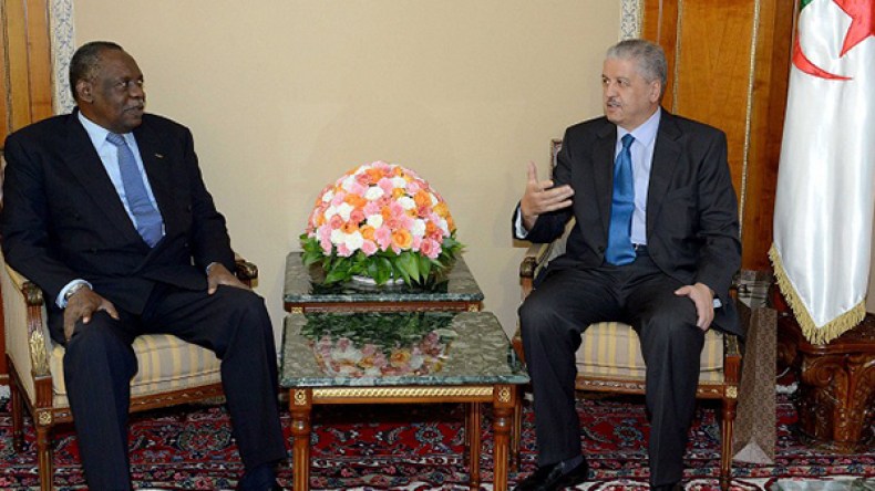 سلال‮ ‬يؤكد عزم الجزائر على المساهمة في‮ ‬إنجاح جميع المنافسات الرياضية بإفريقيا