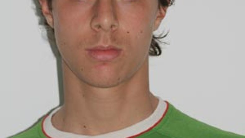 لست مثل ناصري وزيدان وبن زيمة وافتخر بجزائريتي ولن أندم على رفضي فرنسا