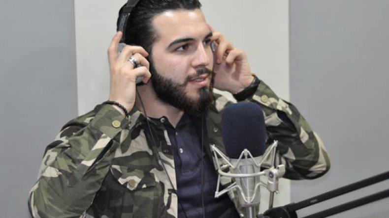 حازم الشريف يعترف:”mbc منعتني من رفع العلم السوري.. وأنا مع بشار”!