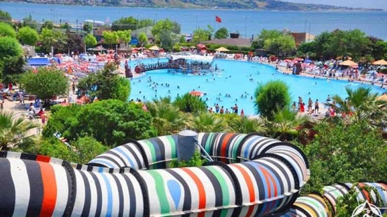 انهيار القدرة الشرائية يُرغم الجزائريين على إلغاء عطلهم بالخارج