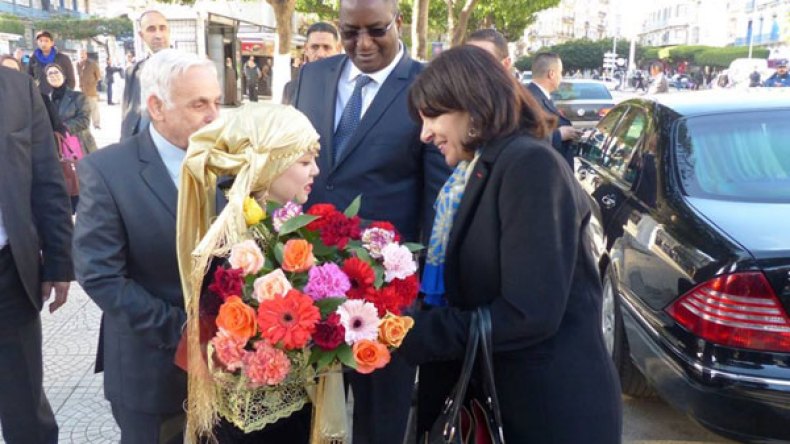 “أميار” فرنسا يسألون عن أحوالكم؟