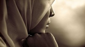 لبست الحجاب عندما كان الناس يستهزؤن بصاحباته!