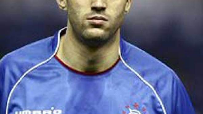 تأهل حمداني وإقصاء زياني