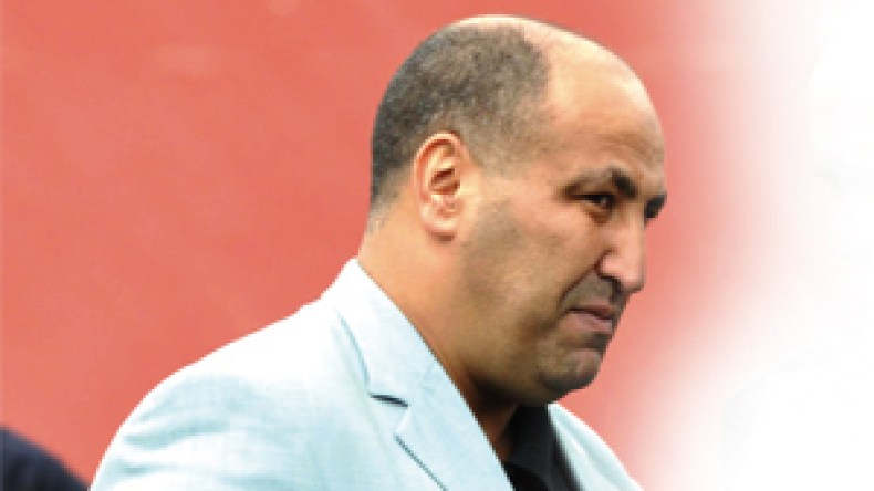 حمار‭ ‬يهدد‭ ‬بالانسحاب‭ ‬بسبب‭ ‬تقاعس‭ ‬الممولين‭ ‬في‭ ‬دعم‭ ‬الفريق‭ ‬