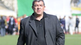 حناشي يسخر من تأهل العميد للنهائي ويقنع الزعبية بالبقاء