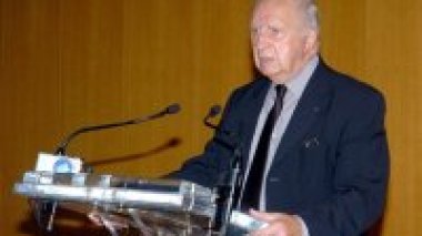 Consultations Panel on Political Reforms receives the former Archbishop Henri Teissier