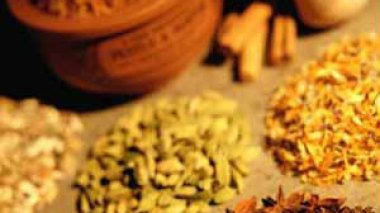 Algerian merchants sell fake diabetes medicines in the black market