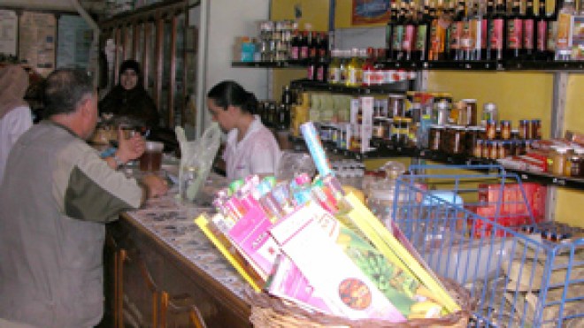 العشابون يغزون الأسواق والبيوت