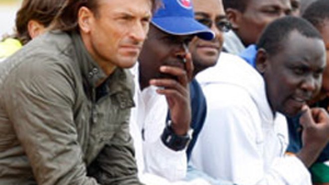 مدرب زامبيا يستبعد الخضر من سباق التأهل للمونديال