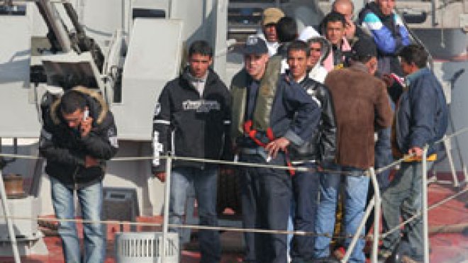 العائمة العزوم توقف رحلة 12 حراقا بعنابة