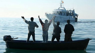 Les enfants envoyés dans des barques vers l'Europe : leurs parents veulent obtenir des aides