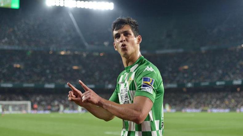 إدارة بيتيس تتفاوض مع ماندي