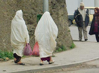 Women more excited about scarf in Algeria, says study