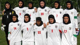 الفيفا توجلّ الحسم في “قضية الحجاب الكروي” إلى جويلية