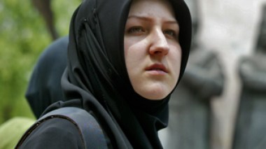 Algerian imams against taking off the veil in biometrics documents