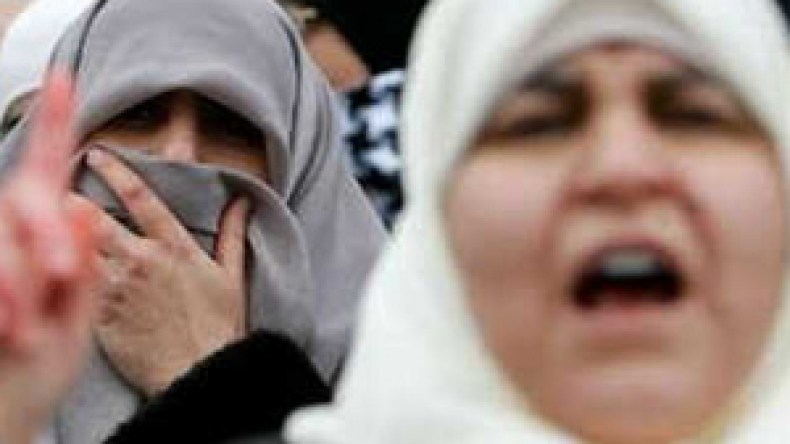 القضاء البلجيكي يلغي فصل معلمة محجبة