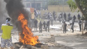 شغب  وتخريب في حيدرة الديبلوماسيين والوزراء