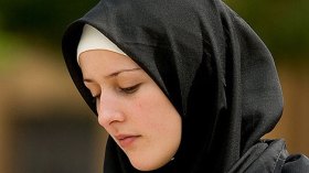 خطيبي متعصب خيرني بين الزواج في رمضان أو الانفصال