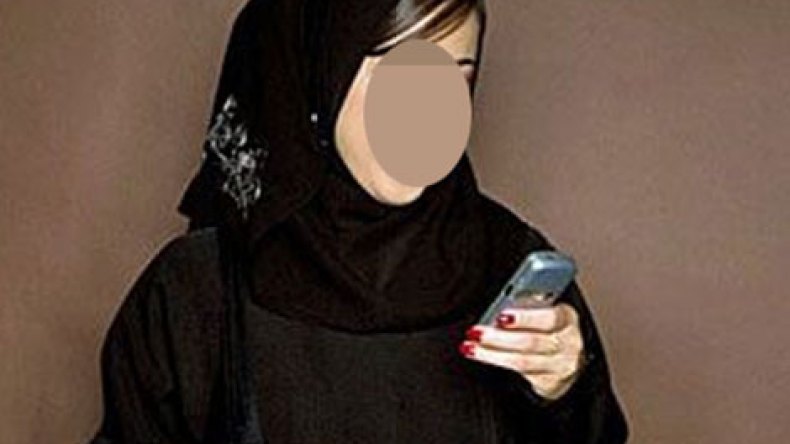 فتيات يحوّلن بيوت الوضوء إلى “طاكسيفونات” خلال التراويح