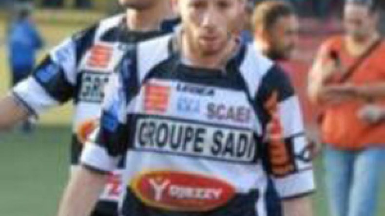 “وجدت نفسي وحيدا في الهجوم أركض يمينا وشمالا كالمجنون”