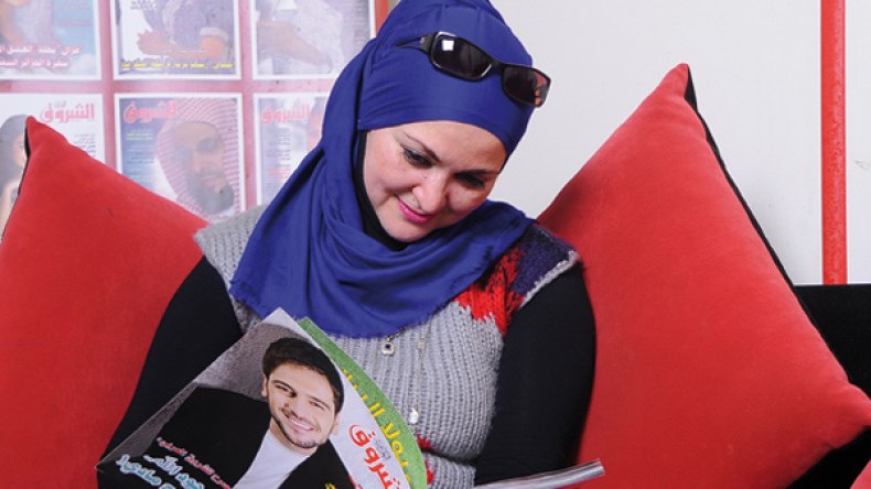 طلبوا مني نزع الخمار لأمثل!