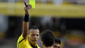 حيمودي: جهل اللاعبين لقوانين اللعبة سبب معاناة الحكام بالجزائر