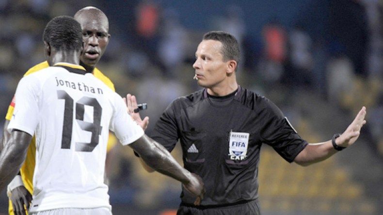 حيمودي: أمي من دعمتني وزوجتي تحملت غيابي لمدة ثلاث سنوات