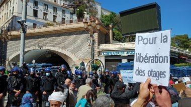 DGSN: La police arrête un marocain infiltré au Hirak