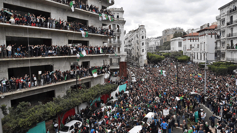رابع جمعة للحراك الشعبي.. هل ستكون مليونية أخرى؟