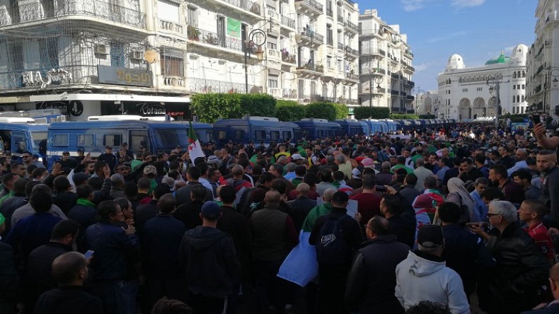 مسيرات حاشدة في حراك جمعة أول نوفمبر