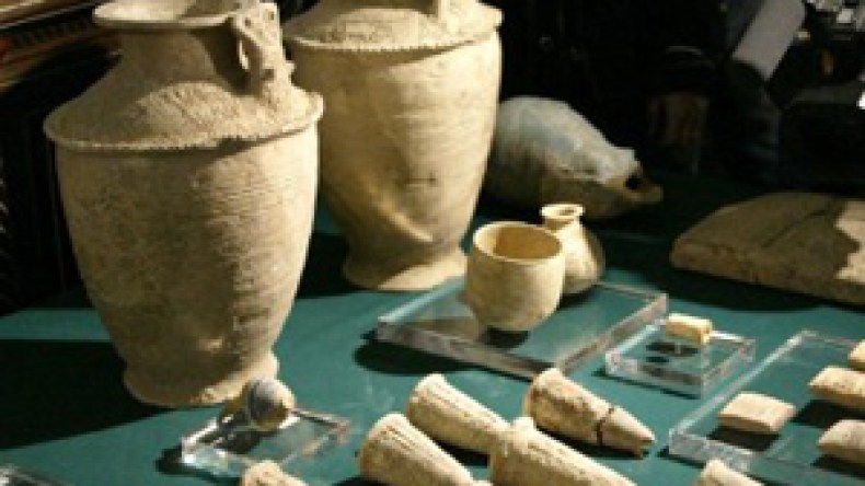 حجز 23 قطعة أثرية نادرة مهربة بسعيدة