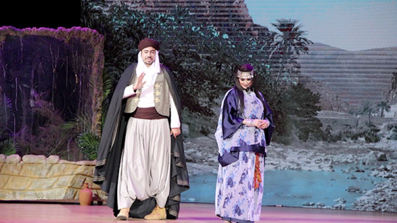 “حيزية ” تعيد محمد بوليفة صوتا ولحنا وتغيب بن قيطون