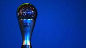 الكرة الذهبية: رياض محرز يغيب عن قائمة المرشحين